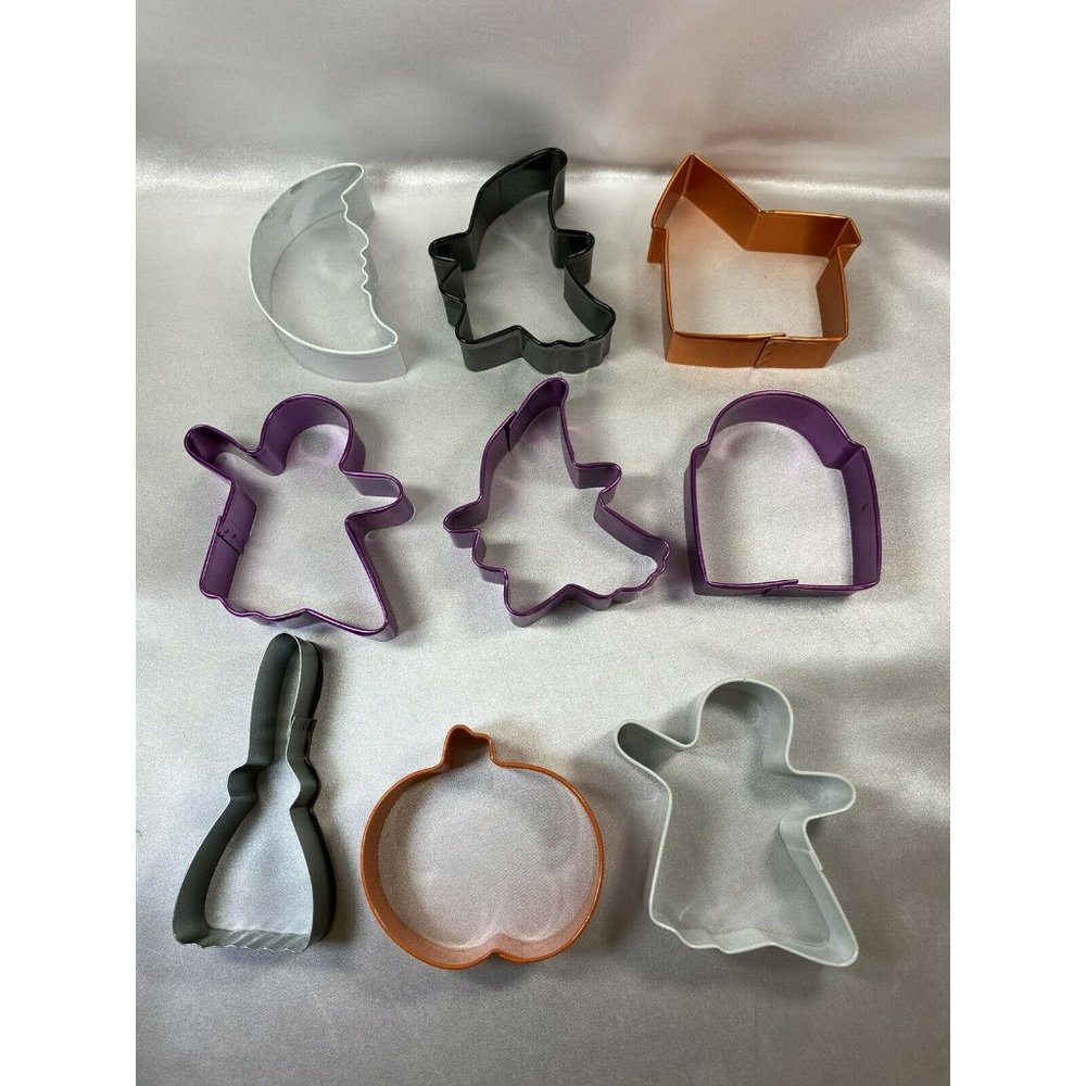 Halloween Cookie Cutter Cat Ghost Broom Pumpkin